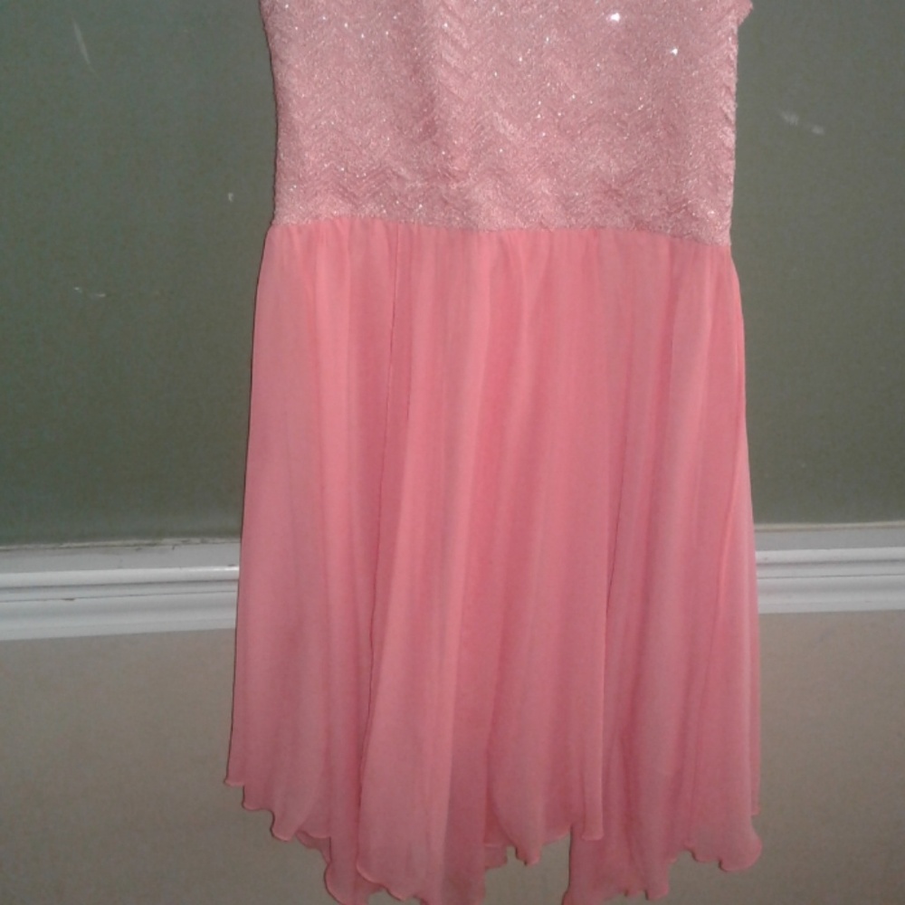 Dress - Picture 3 of 5